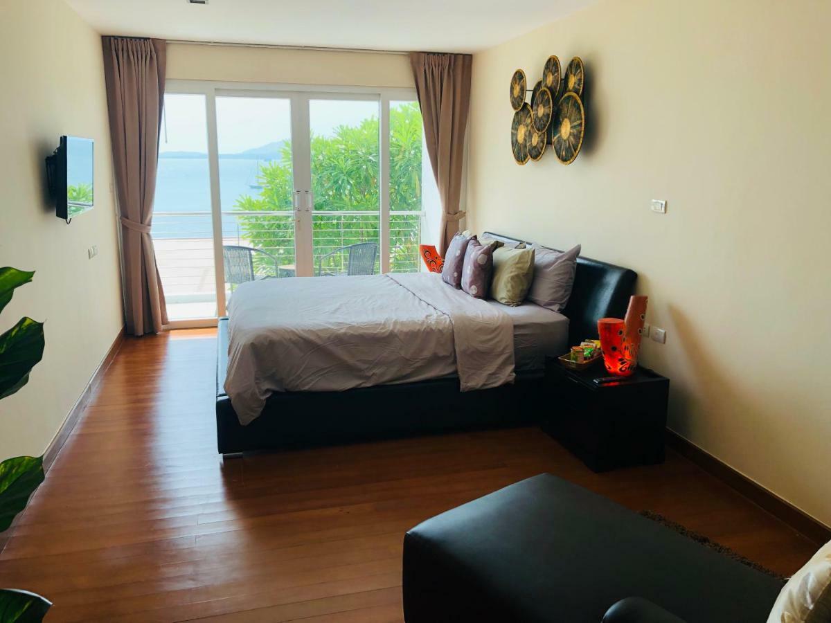 D-Lux 4 Bed Beachfront Apartment With Sea View Cape Panwa Exterior photo