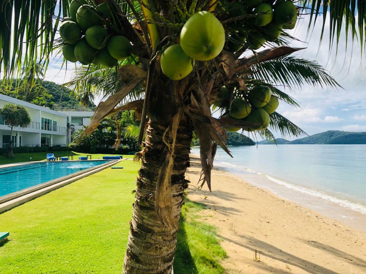 D-Lux 4 Bed Beachfront Apartment With Sea View Cape Panwa Exterior photo